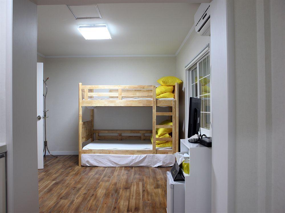 24 Guesthouse Namsan Garden Seoul Exterior photo